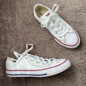 Converse Chuck Taylor All Star Lo Sneaker - White - Size Youth 3